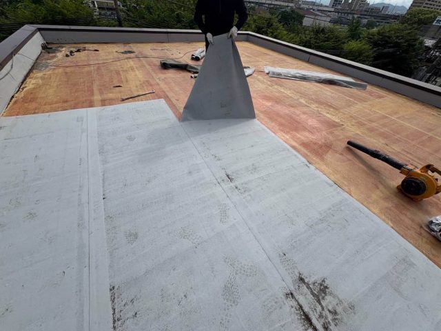 糸島市の既存防水層の撤去