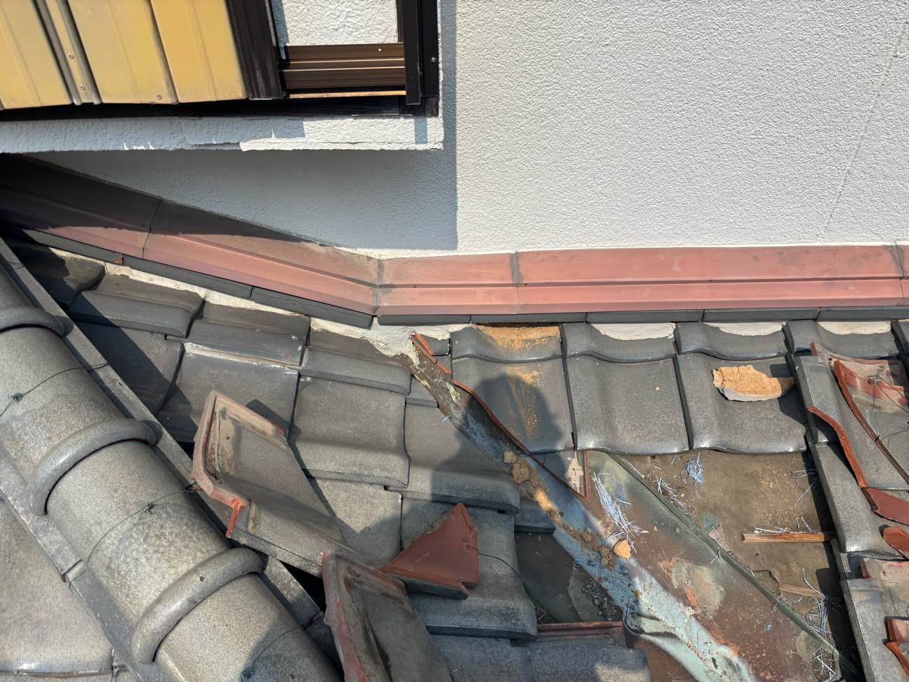 筑紫野市の雨漏り工事、谷板金交換工事