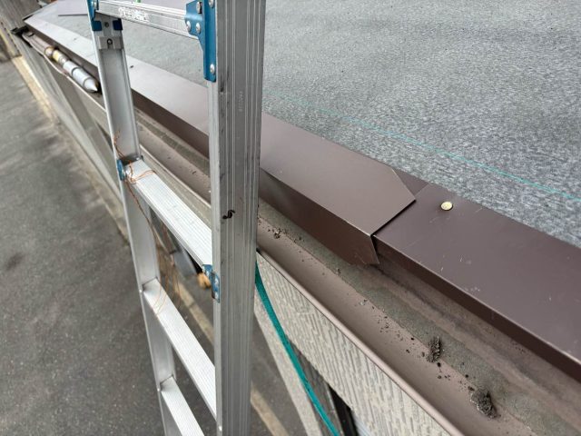 福岡市博多区で事務所屋根で修理された板金