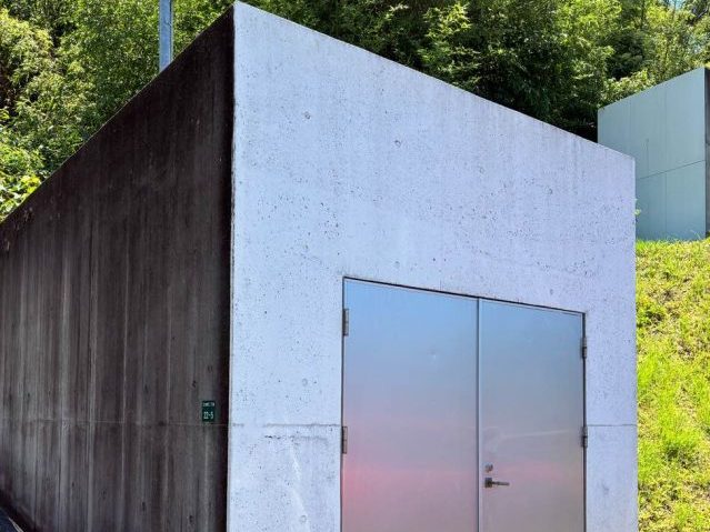 糸島市の雨漏り調査を実施した事務所倉庫