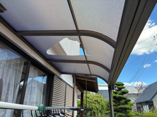 福岡市城南区のテラス屋根の強風被害
