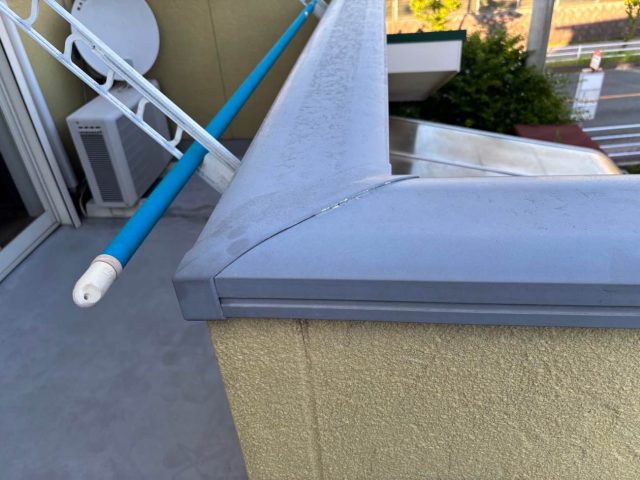 福岡市南区でバルコニー笠木も調査