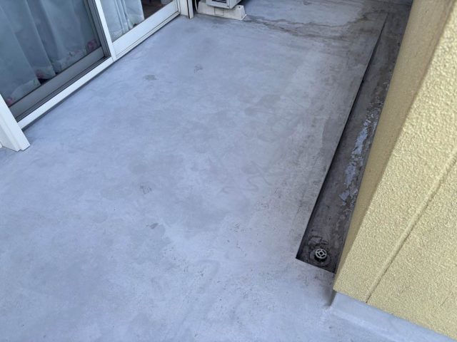 福岡市南区のFRP防水の経年劣化