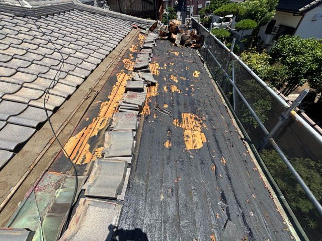 須恵町で屋根のスレートを撤去