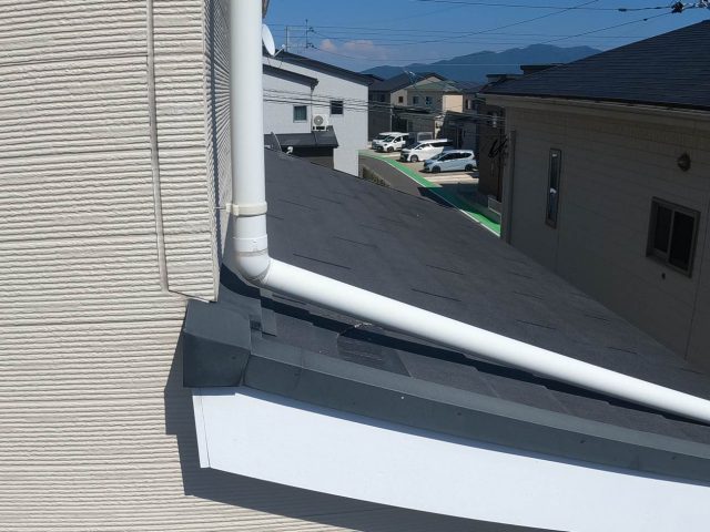 福岡市西区でスレートの破損を調査