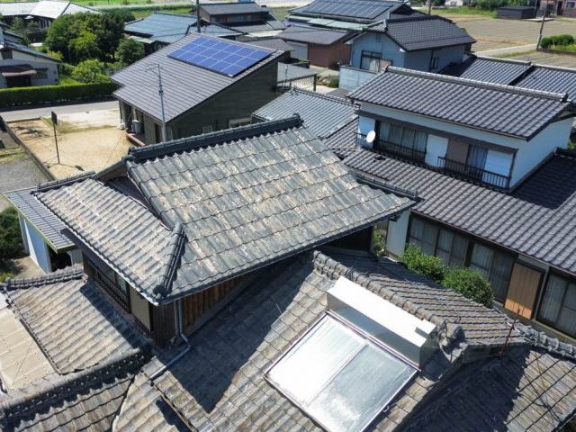 佐賀県鳥栖市の屋根のドローン写真