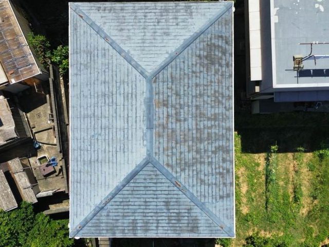 福津市の屋根調査ドローン写真