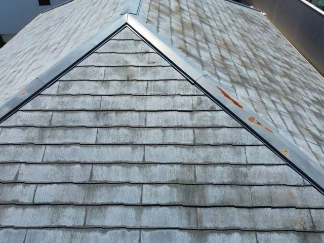 福津市のコロニアル屋根の劣化