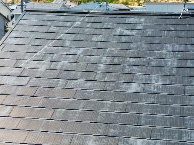 福岡市東区で見つかったスレートの塗膜劣化