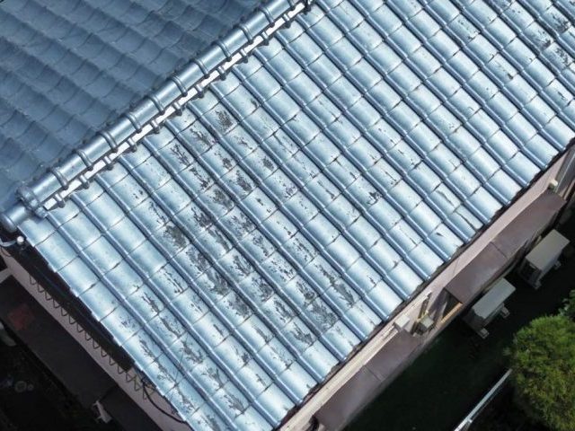 大野城市の調査で見つかった瓦屋根の老朽化