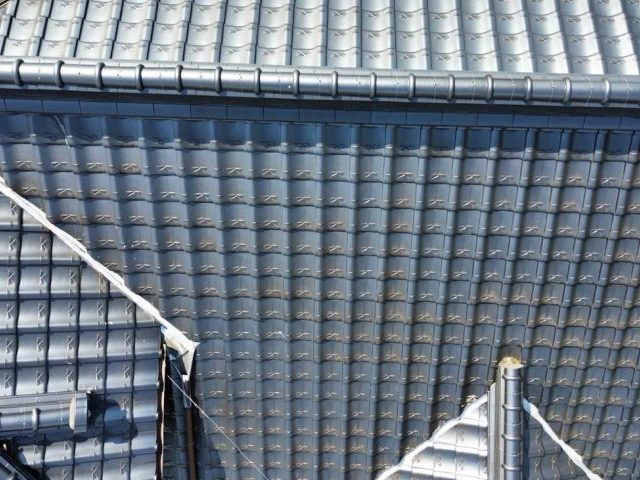 飯塚市の瓦屋根の雨漏りを調査