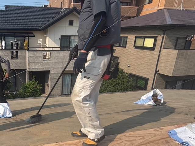 福岡市城南区で瓦を撤去後の清掃