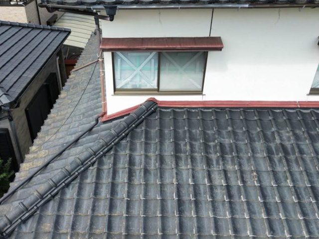 福岡市西区の瓦屋根の雨漏り調査