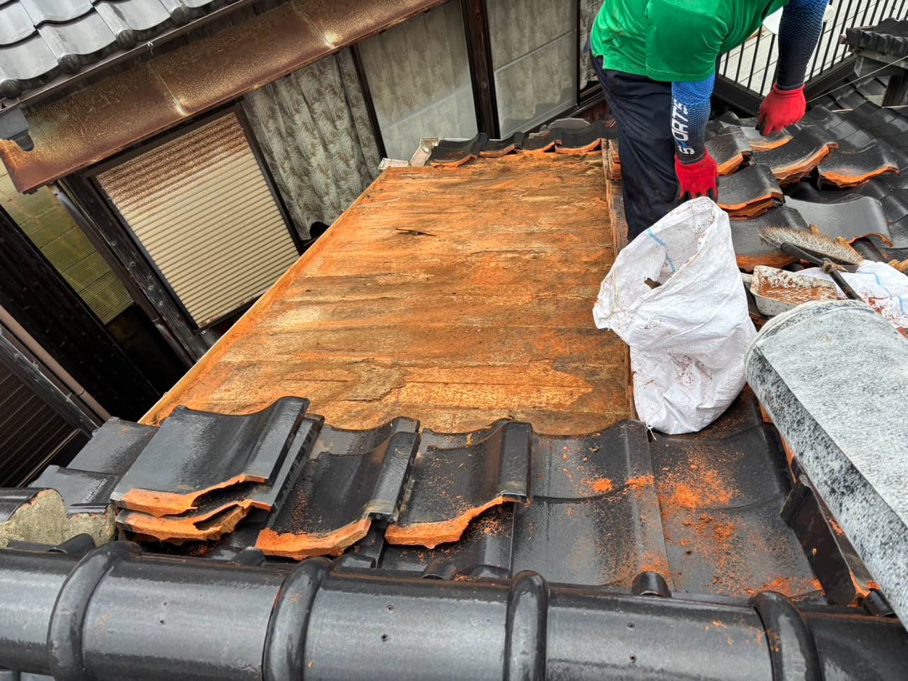 福岡市中央区の雨漏り工事、ふき直し工事