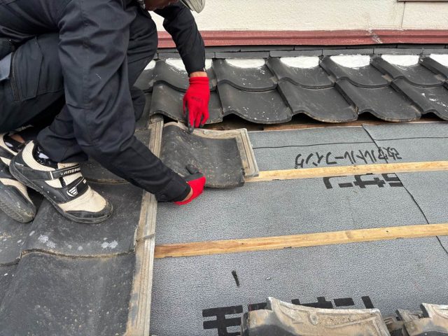 福岡市西区で防水シート施工