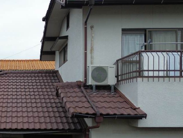 福岡市西区で見つかった雨樋のトラブル