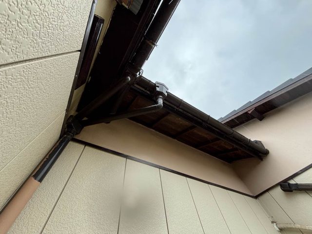 福津市の軒天の劣化