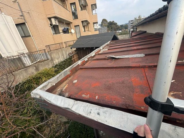 福岡市東区の老朽化した金属屋根