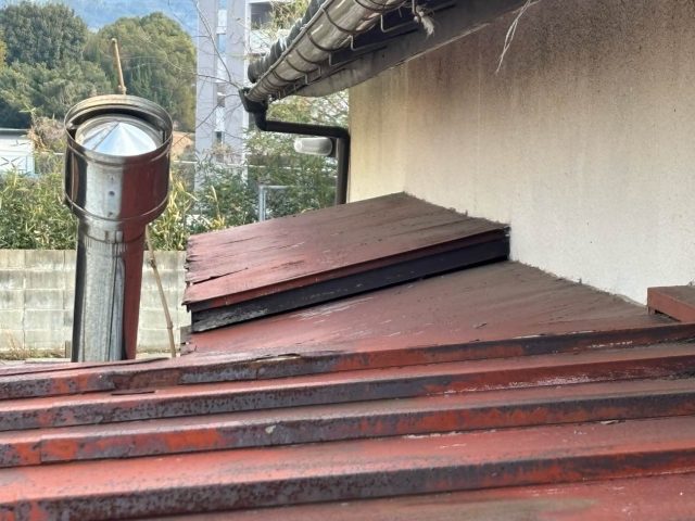 福岡市東区の修理が必要な屋根