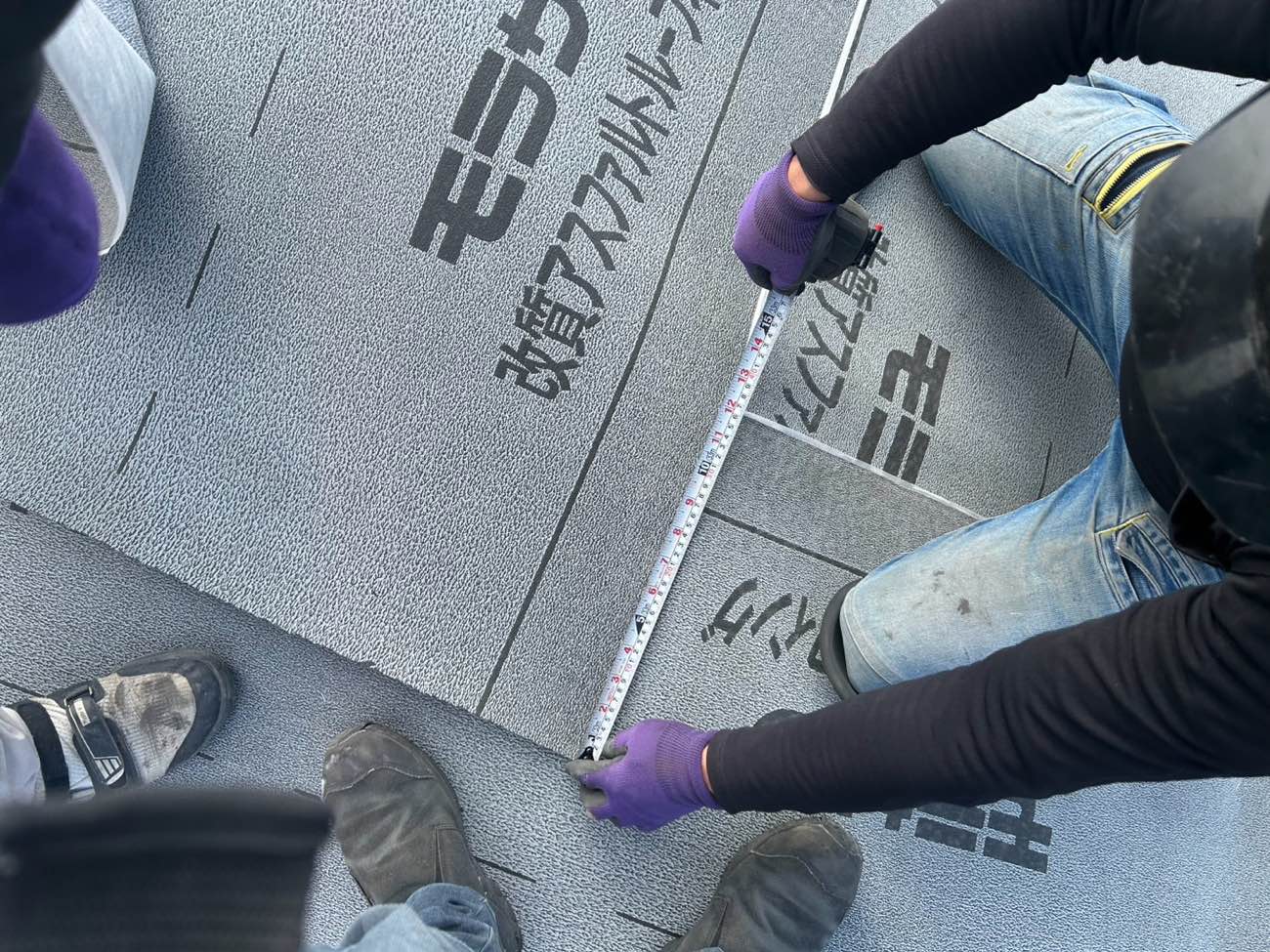 古賀市物件屋根葺き替え工事、防水シート施工