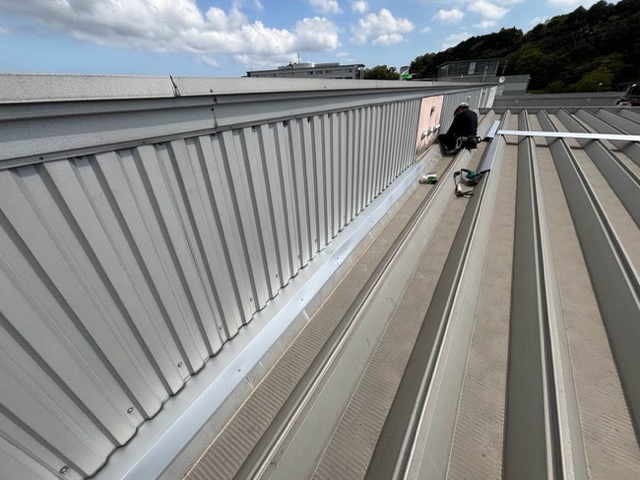 宗像市で発生した雨漏り、工場、陸屋根、折板屋根