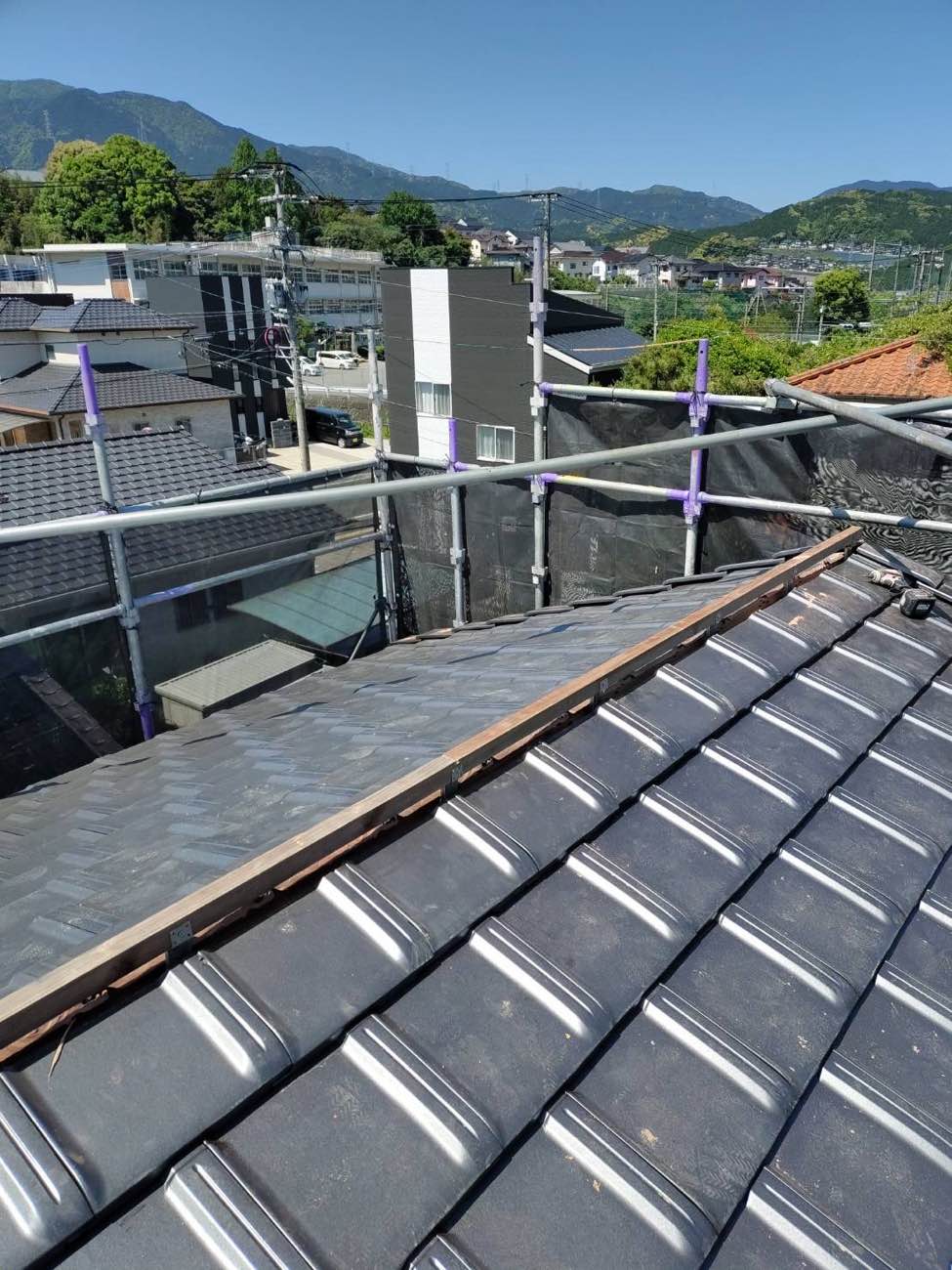 福岡市早良区の屋根葺き替え工事、スーパートライ