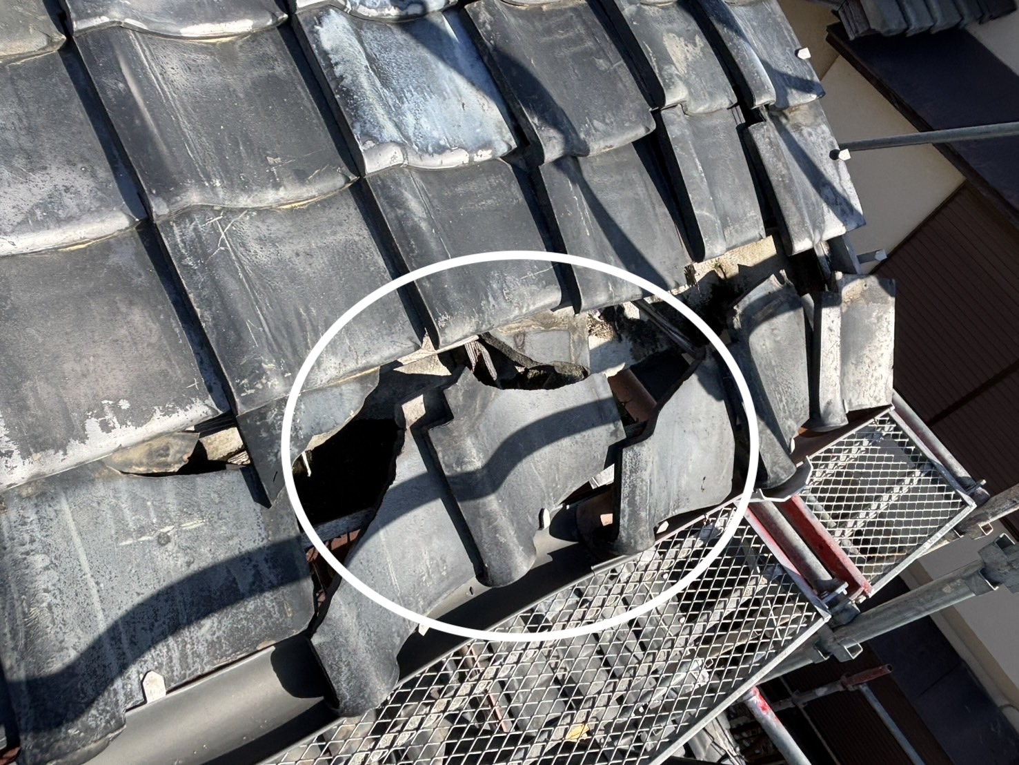 糸島市物件、屋根工事、雨漏り工事、台風被害