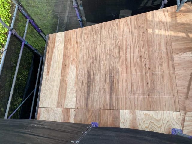 宇美町の葺き替えに伴う下地の施工