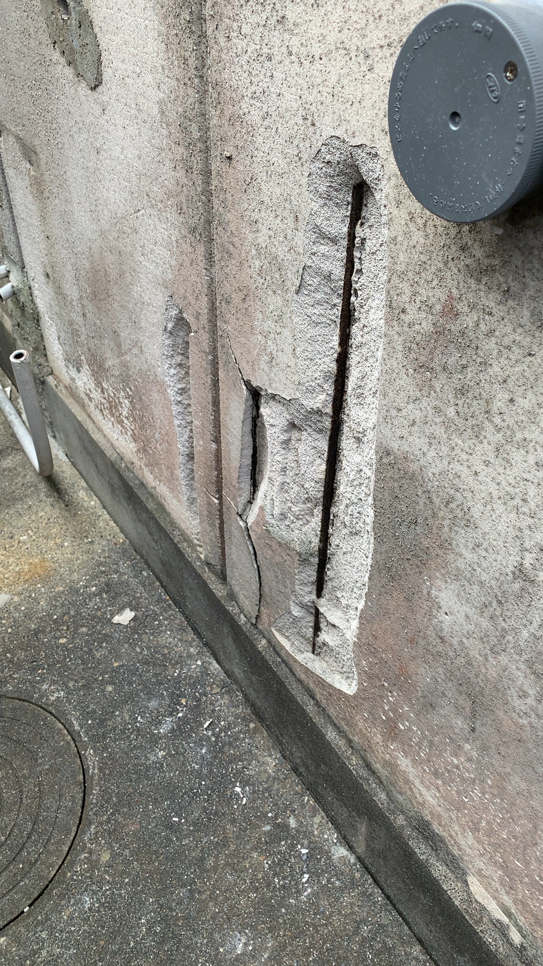 四日市市の外壁からの雨漏り