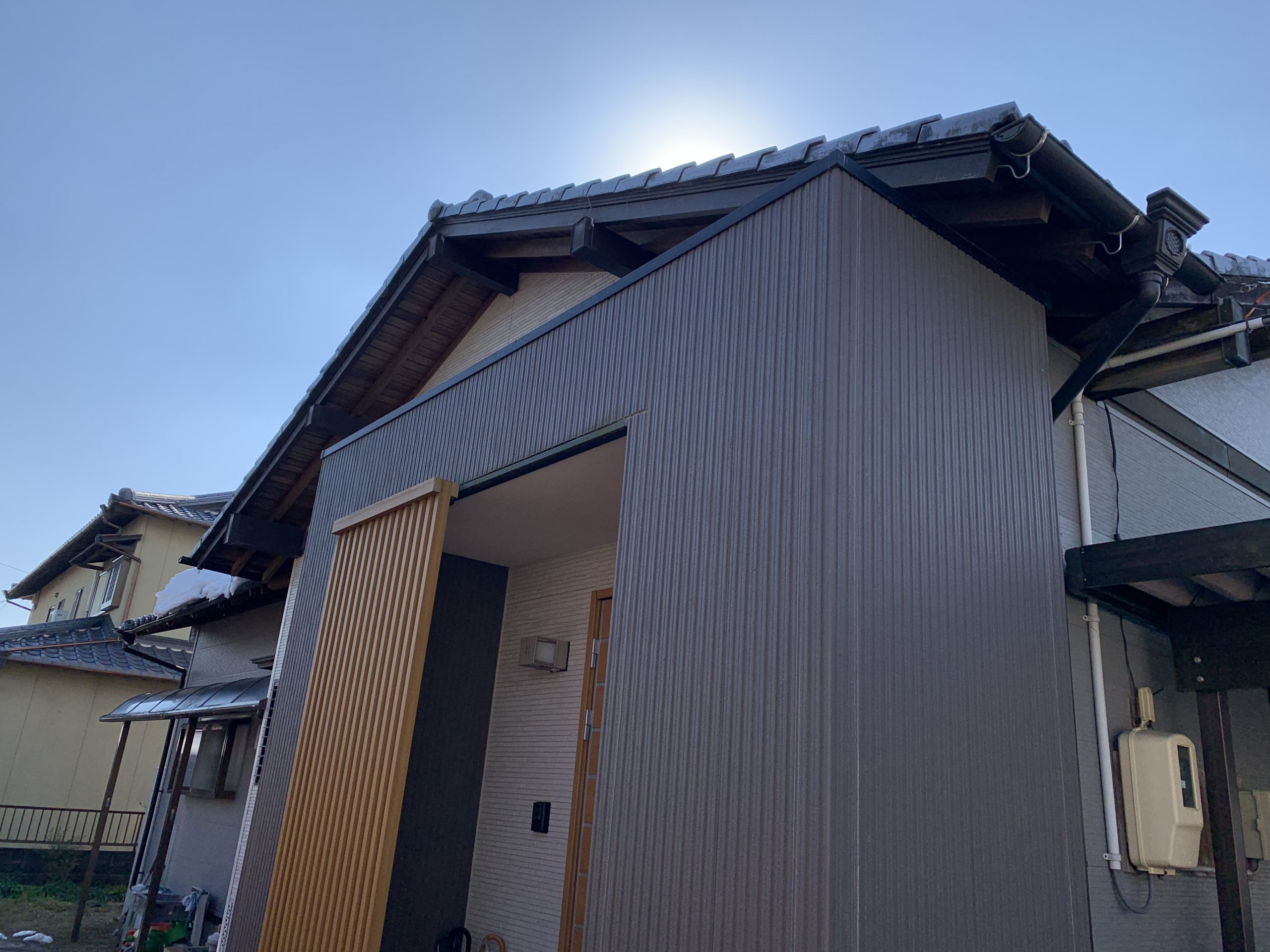 四日市市の雪害による雨樋破損