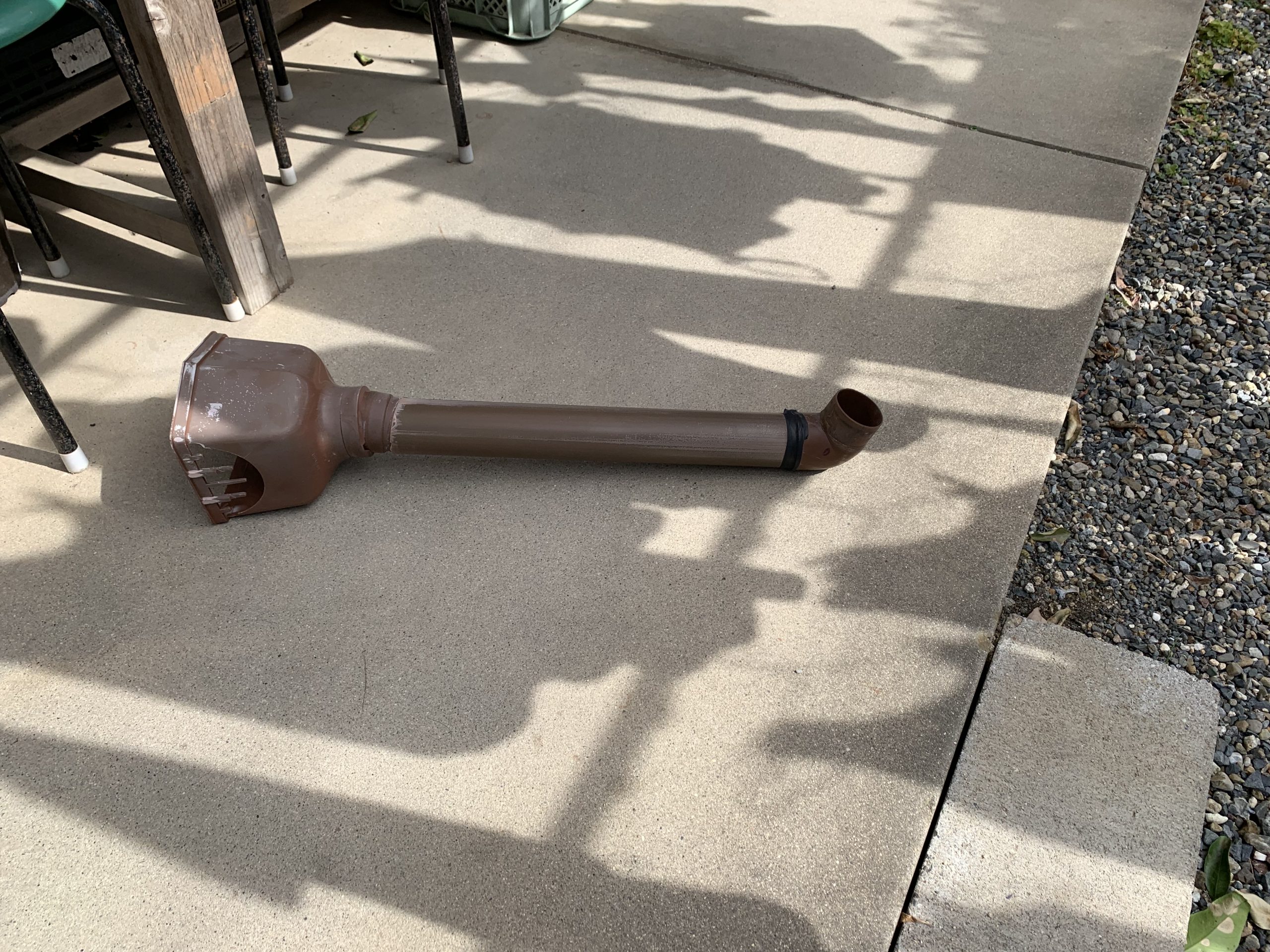 菰野町、雪で壊れた雨樋