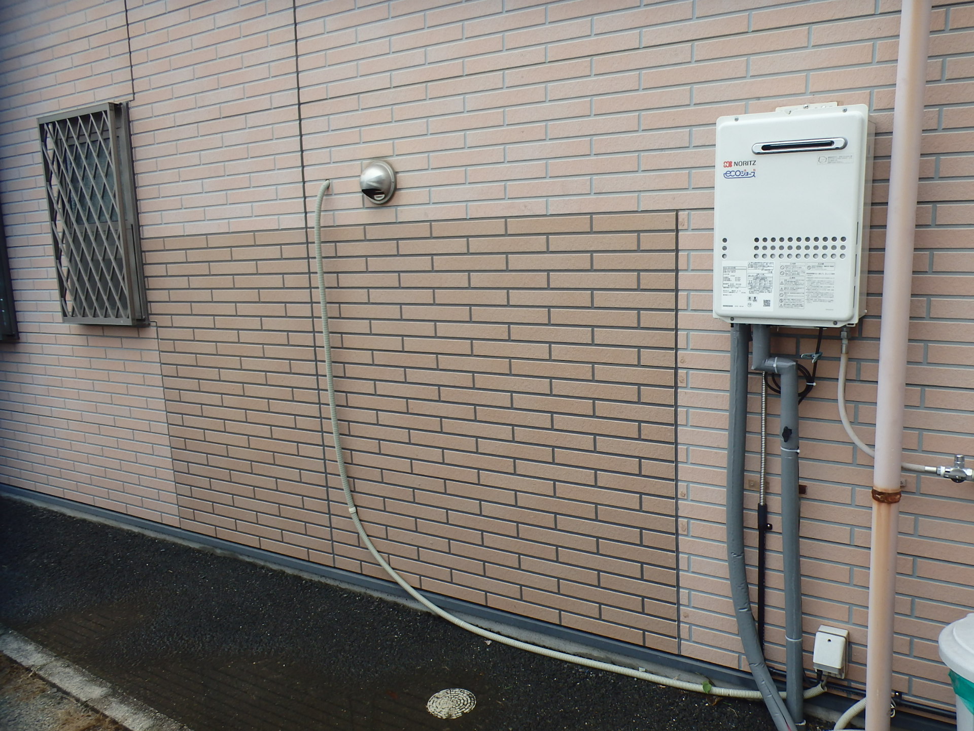 鈴鹿市の貸店舗外壁劣化状況