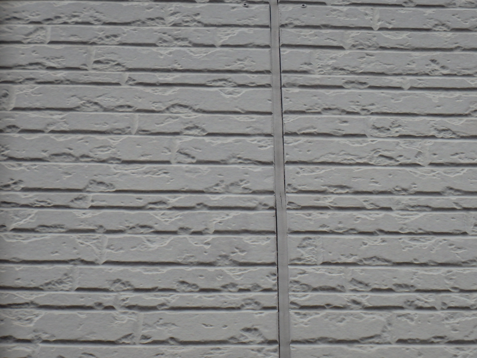 四日市市の外壁のシーリング劣化