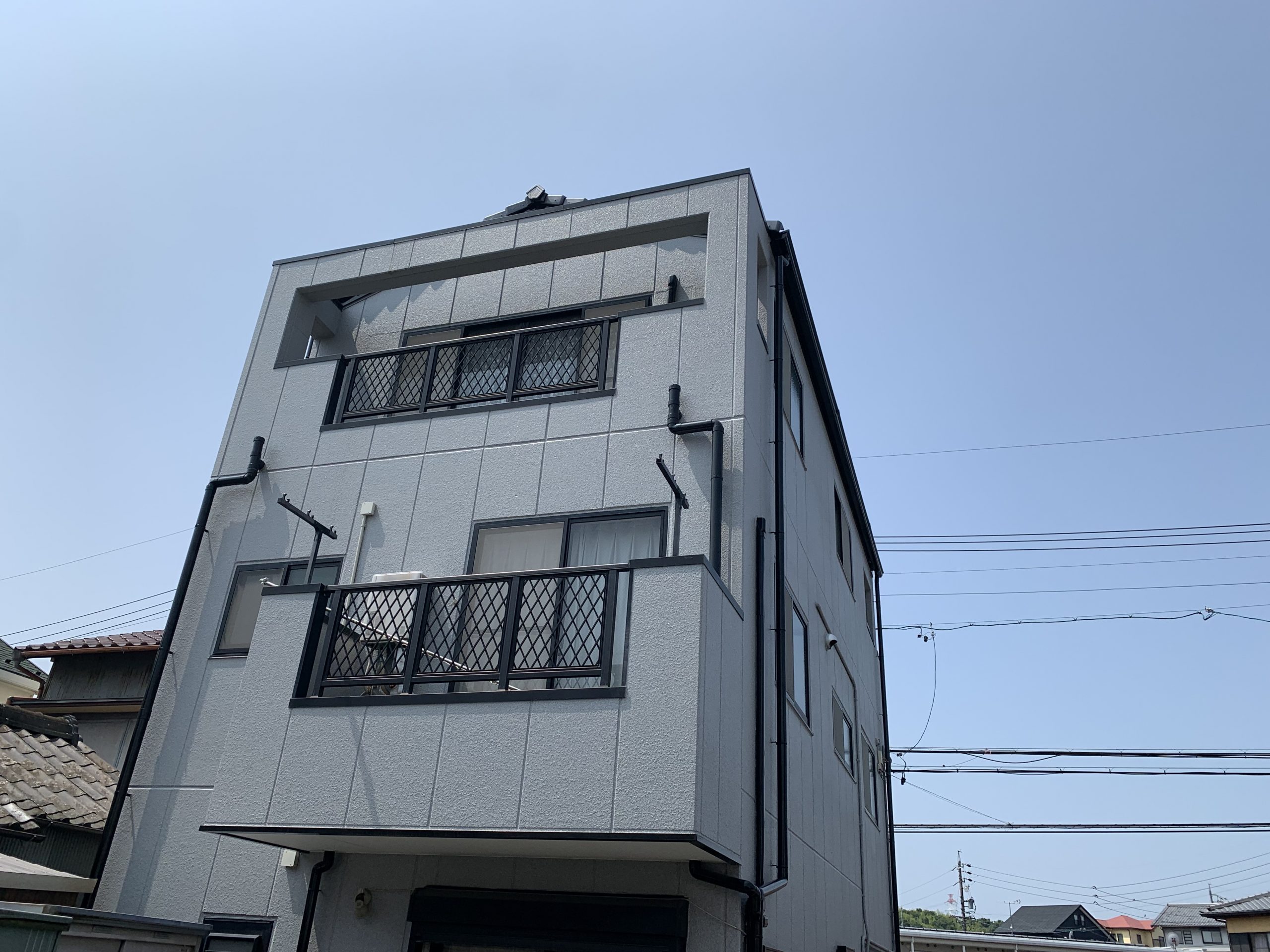 朝日町ベランダシート防水からの雨漏り