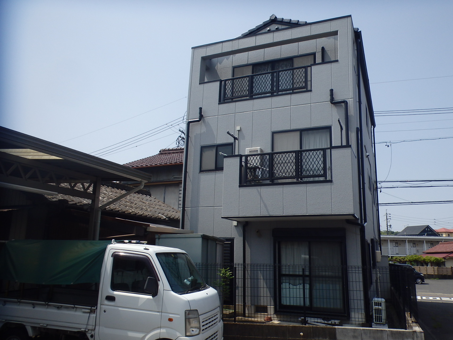 朝日町ベランダからの雨漏り