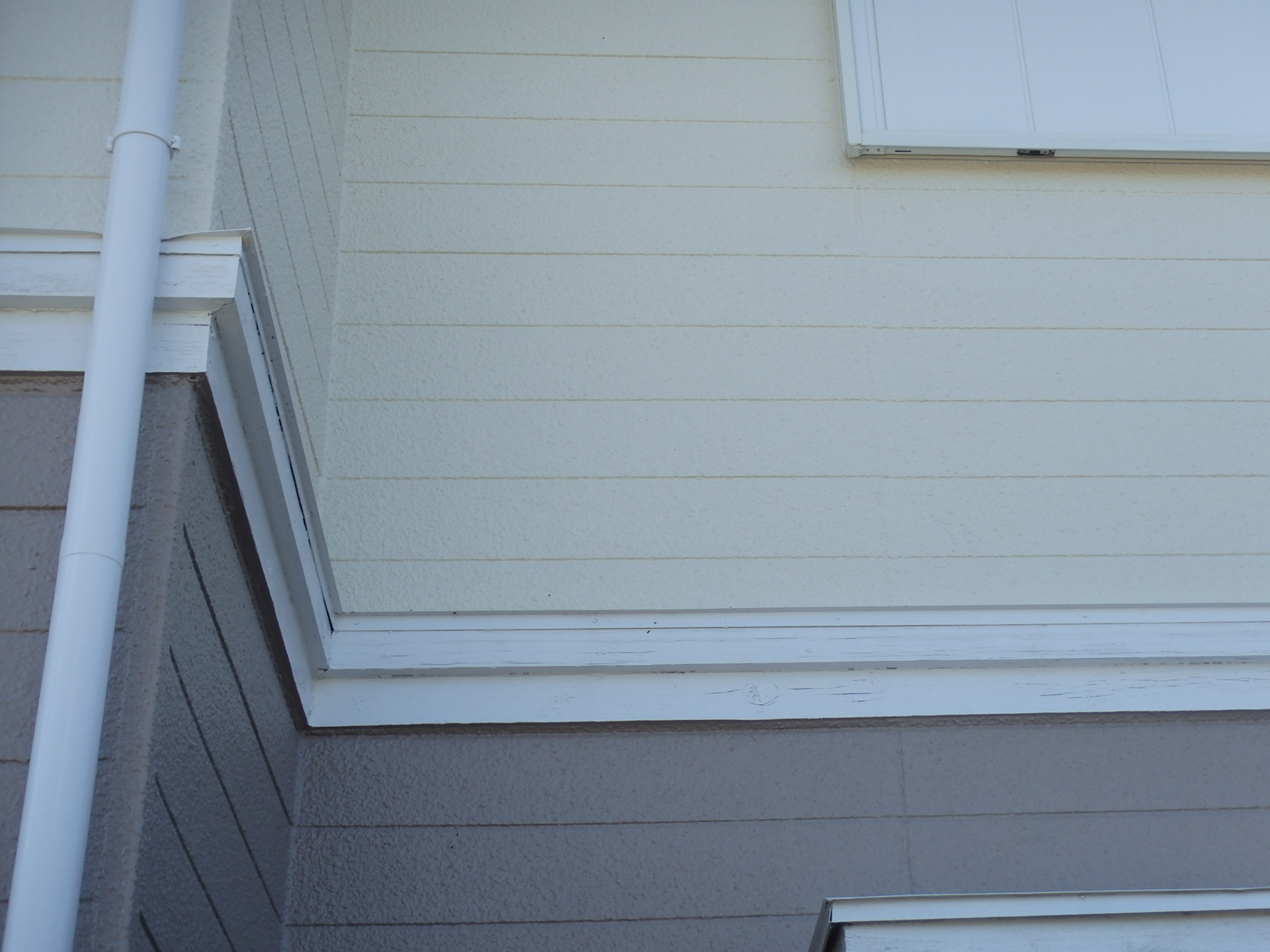 １階雨漏りの部屋の外壁拡大