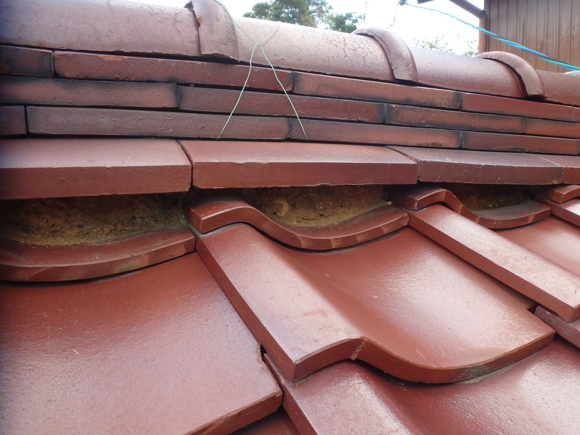 棟瓦の漆喰なし状態