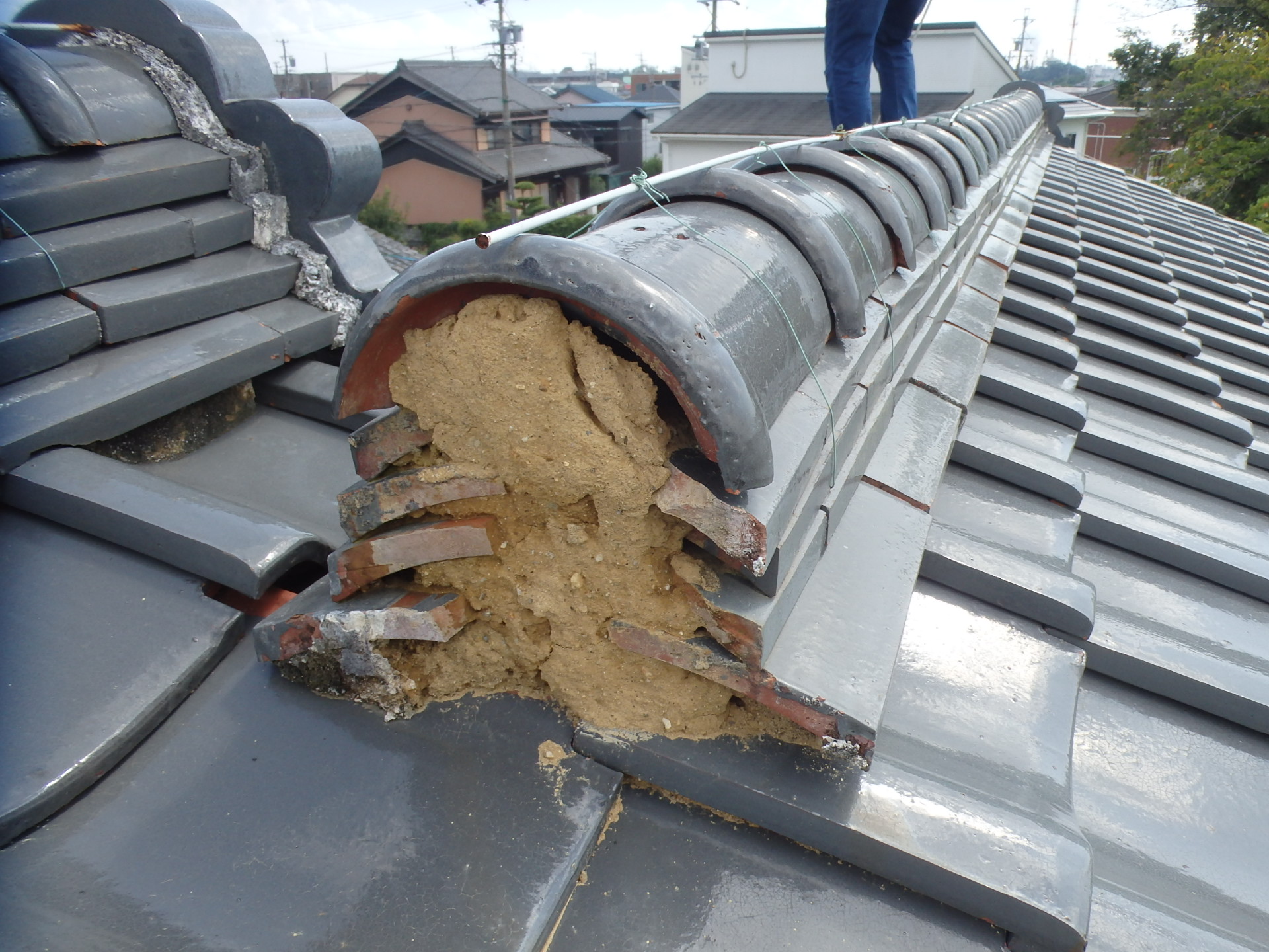 瓦屋根の漆喰劣化状況