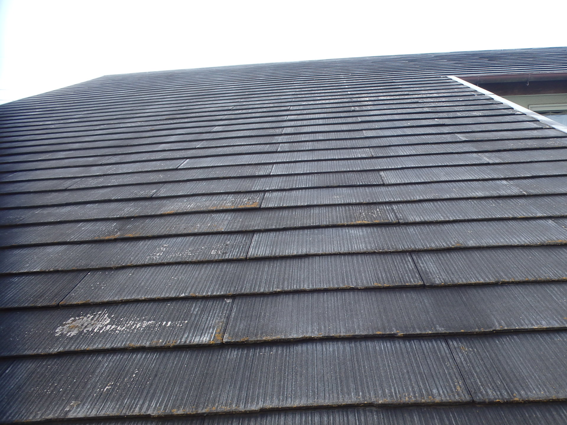 桑名市の招き屋根カラーベストの劣化具合