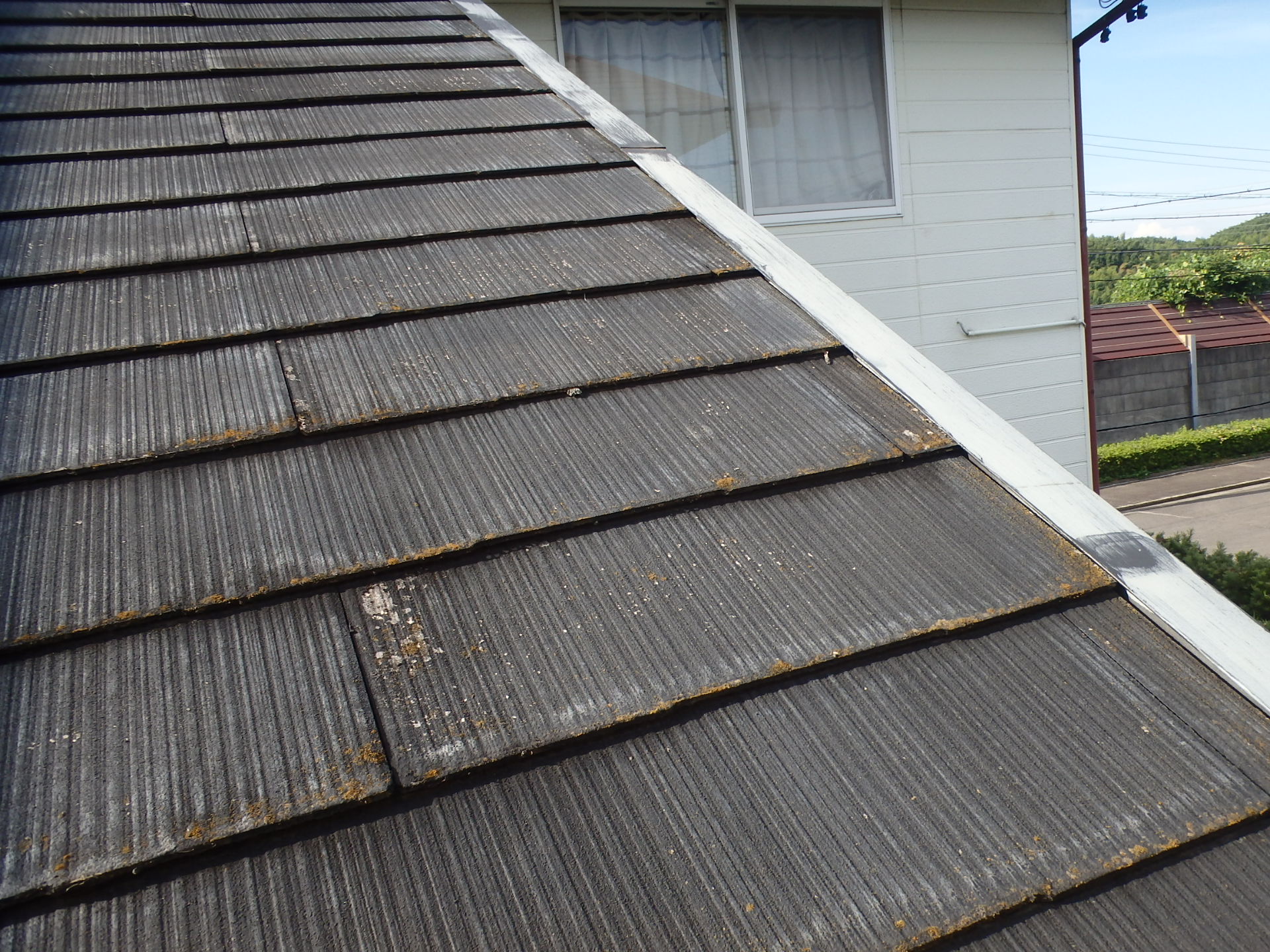 桑名市の招き屋根カラーベストの状況