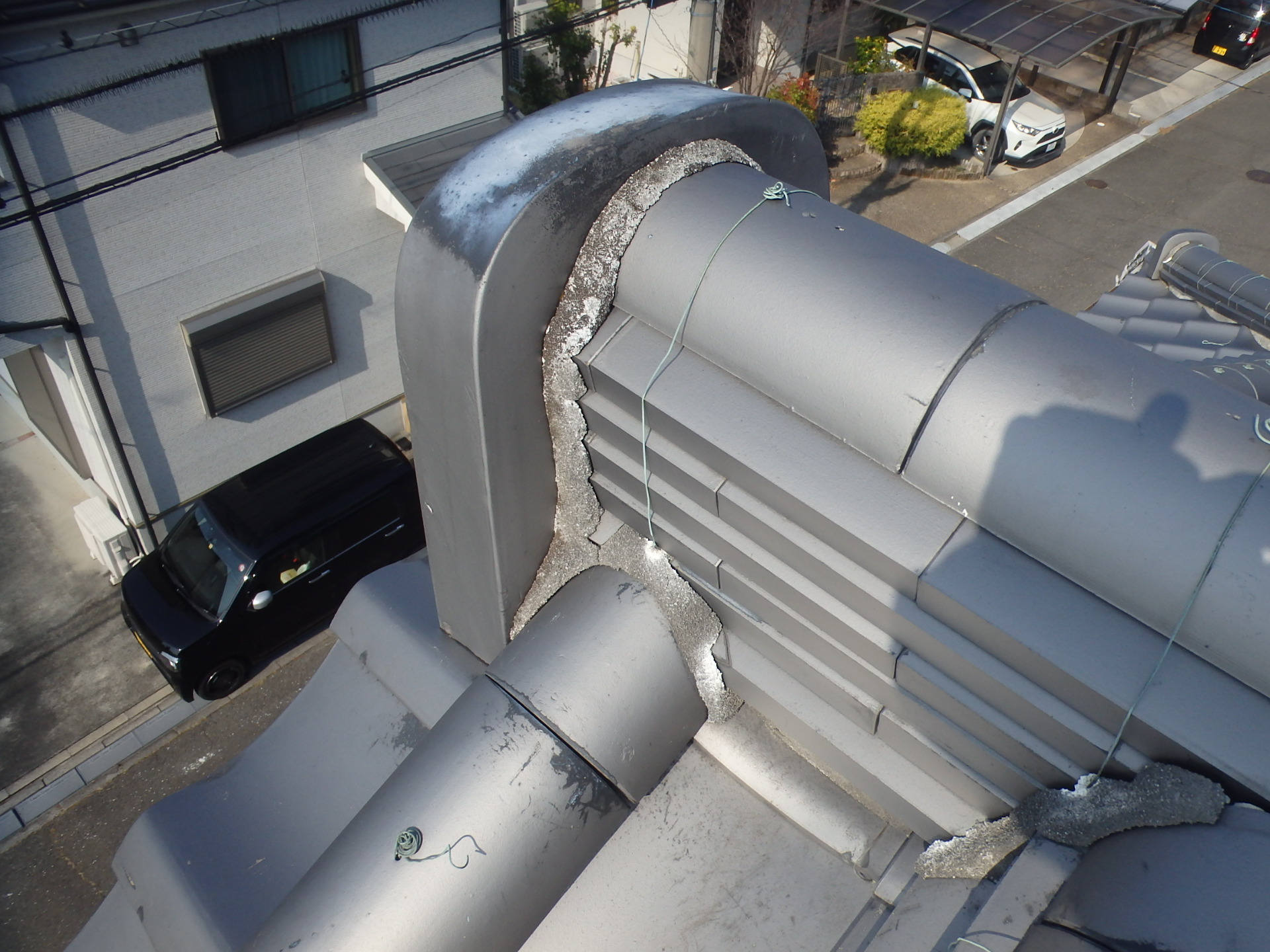 四日市市の瓦屋根、鬼瓦漆喰劣化状態