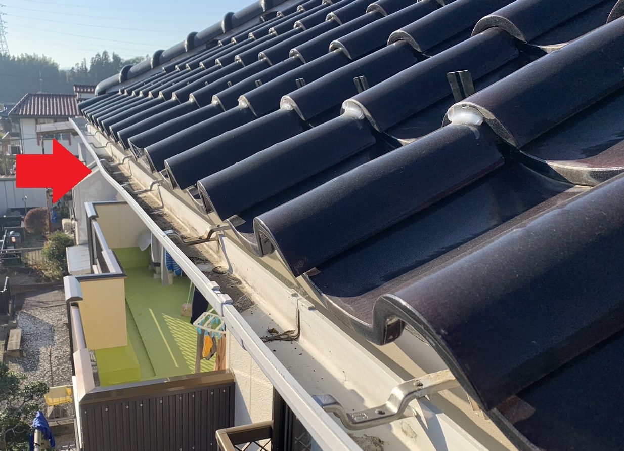 鈴鹿市にてＳ字瓦の無料点検雨樋変形