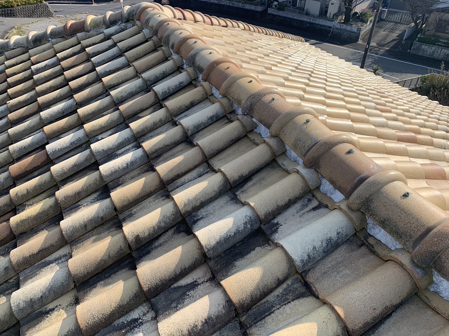 四日市市のS字瓦の寄棟劣化状況