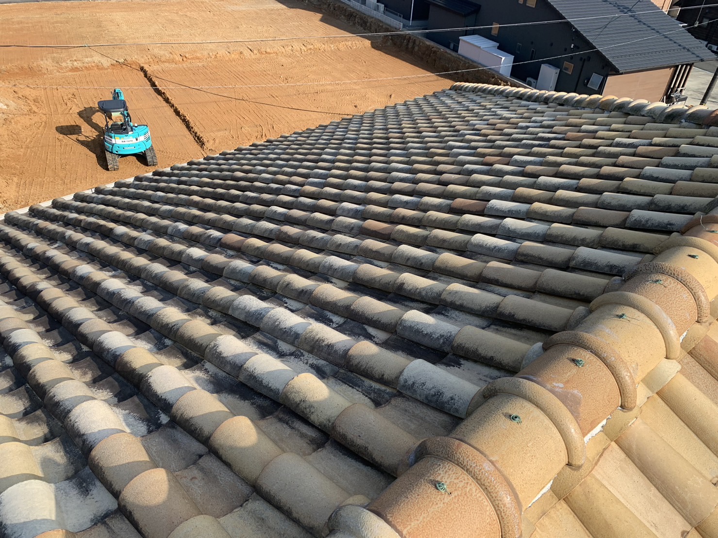 四日市市のS字瓦寄棟の劣化具合