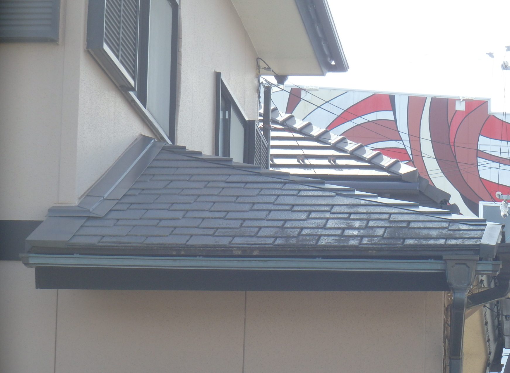 鈴鹿市の屋根材がクボタのアーバニー！カバー工法の勧め