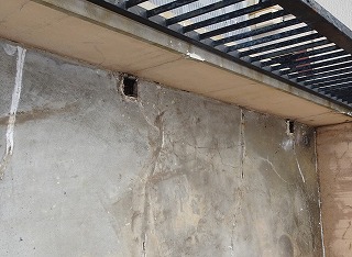 ベランダテラス破損　街の屋根やさん四日市店　津市