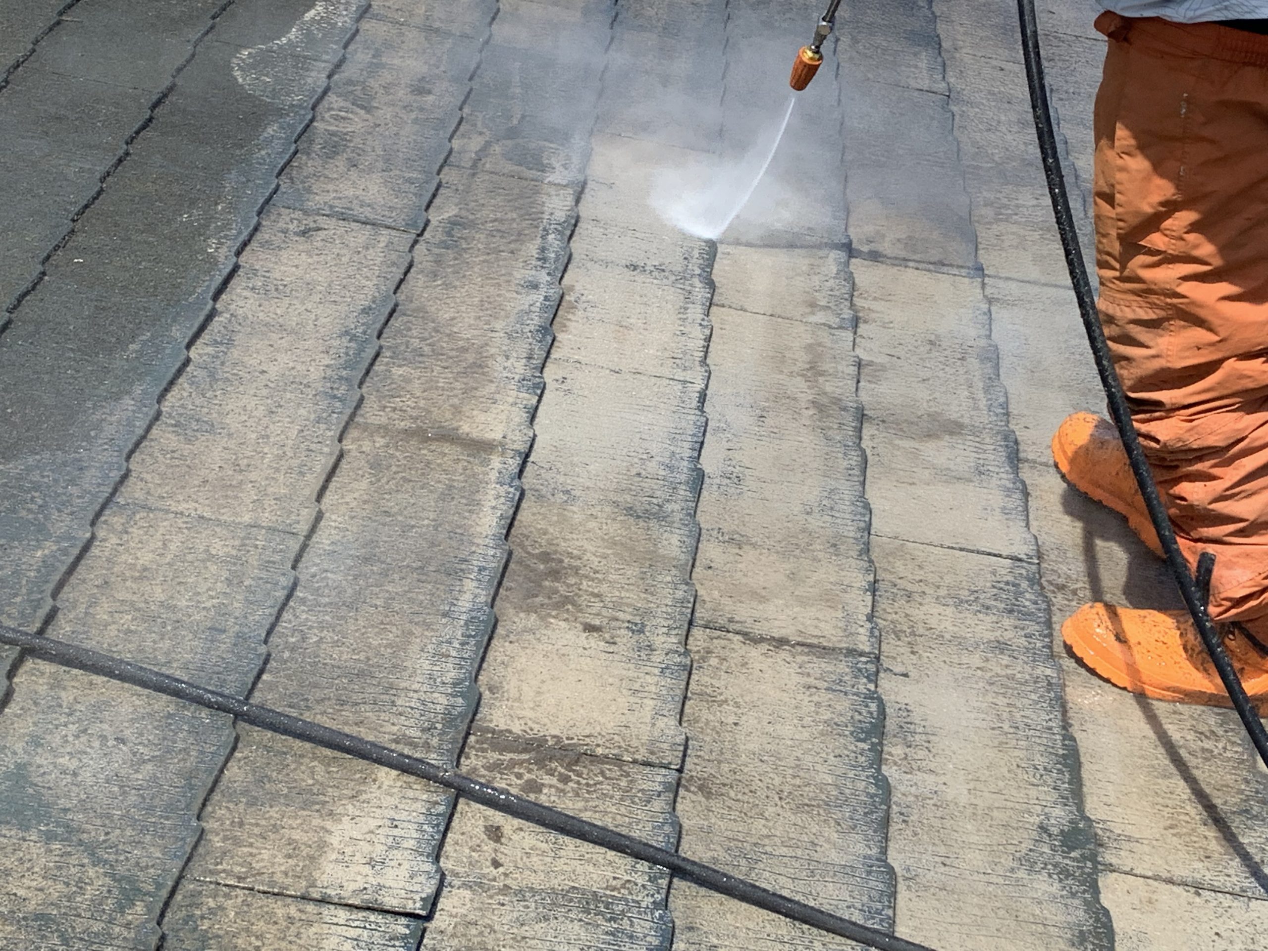 桑名市の屋根の高圧洗浄