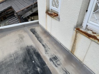 四日市市にて増築部分の雨漏れ点検にて雨漏り箇所の写真