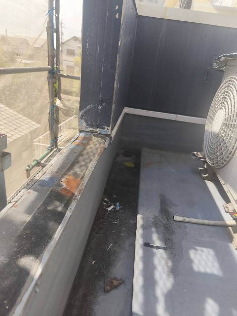 手摺解体時の様子