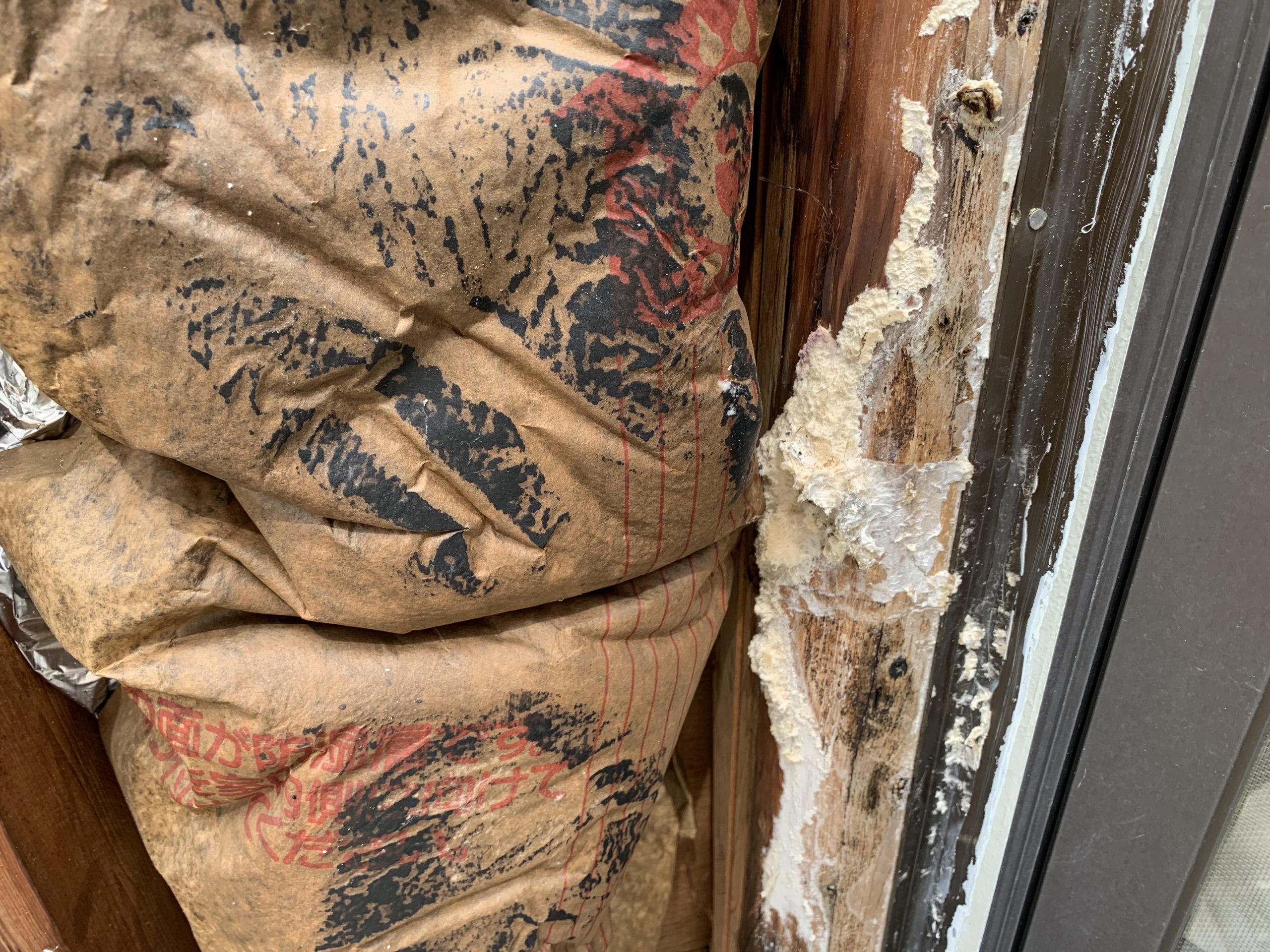 桑名屋根以外の雨漏り